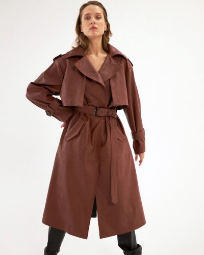 Italian vegan leather trenchcoat in brown - Scale-11